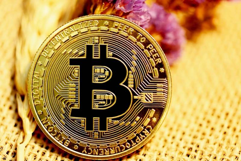 Digitale Münze, die eine grenzüberschreitende Stablecoin-Infrastruktur darstellt.