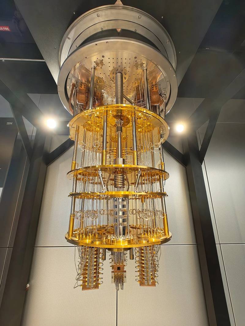 Commercial quantum computing installation with integrated cryostat, illustrating the rapid advancement of quantum hardware capable of threatening legacy asymmetric encryption.