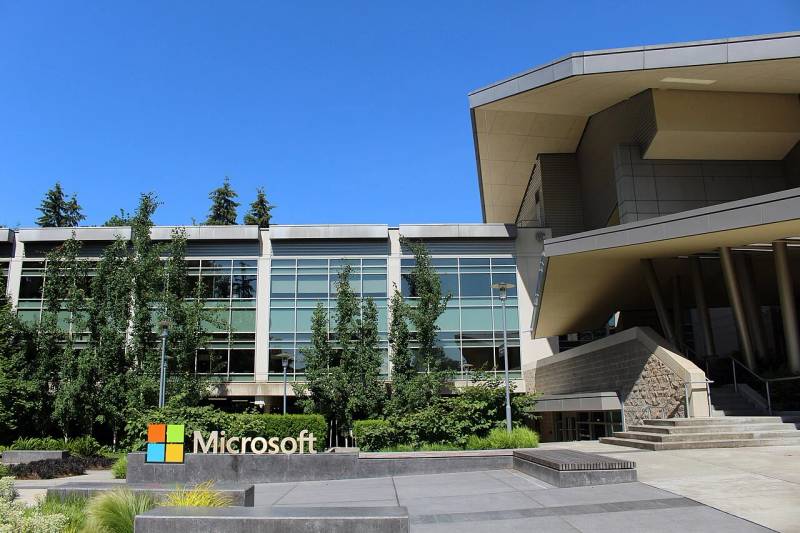 Building 92 on the Microsoft corporate headquarters campus in Redmond Washington where executive software leadership operates.